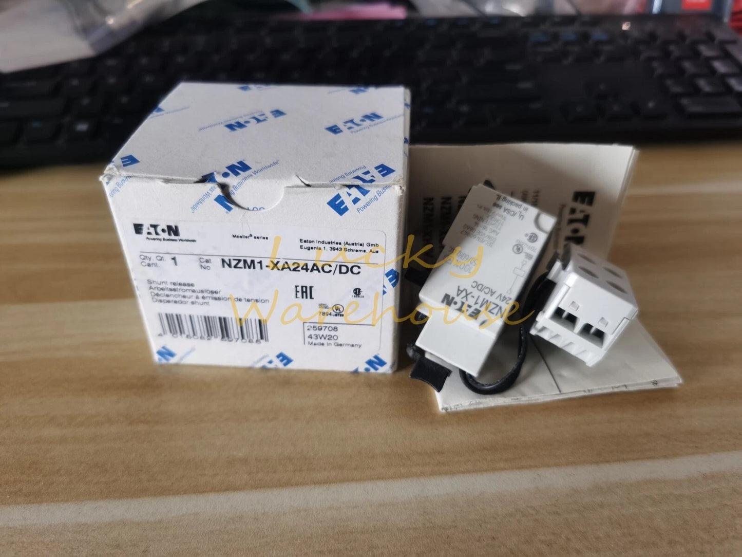 1PCS Eaton Moeller NZM1-XA24AC/DC Shunt Release In Box
