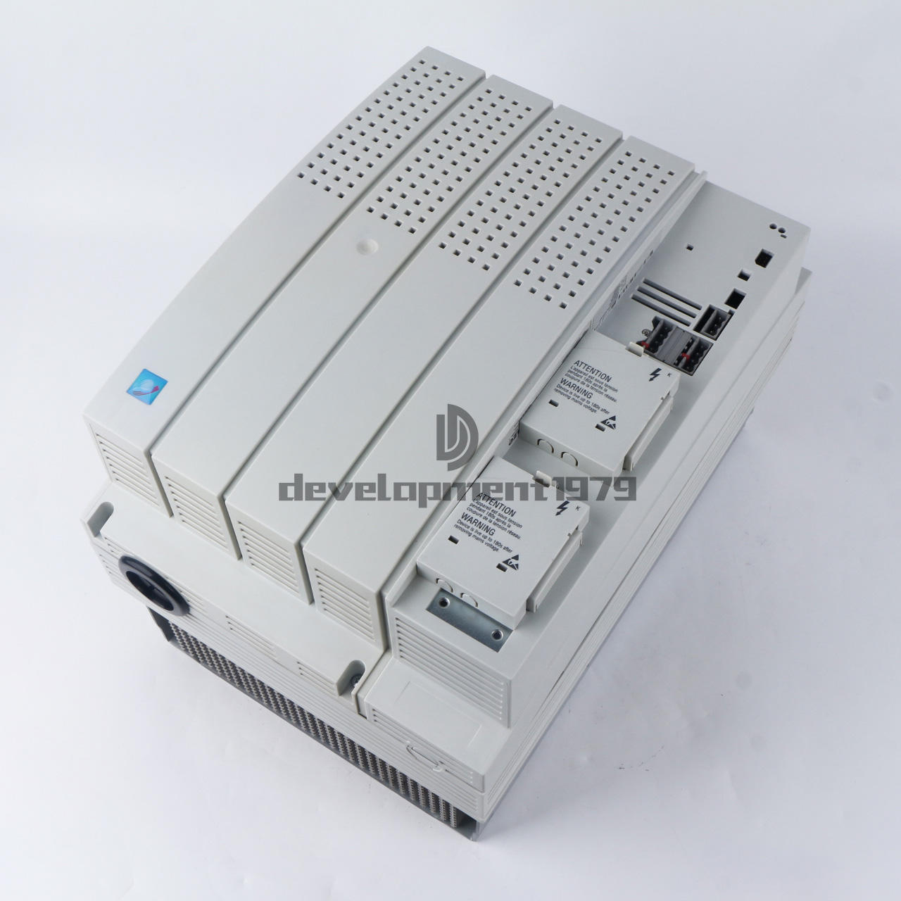 new ONE Lenze E82EV223K4B241 E82EV223-4B241 Frequency Inverter Converter - LENZE