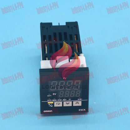 1pc Omron E5CK-AA1-302 DIGITAL CONTROLLER 100-240VAC