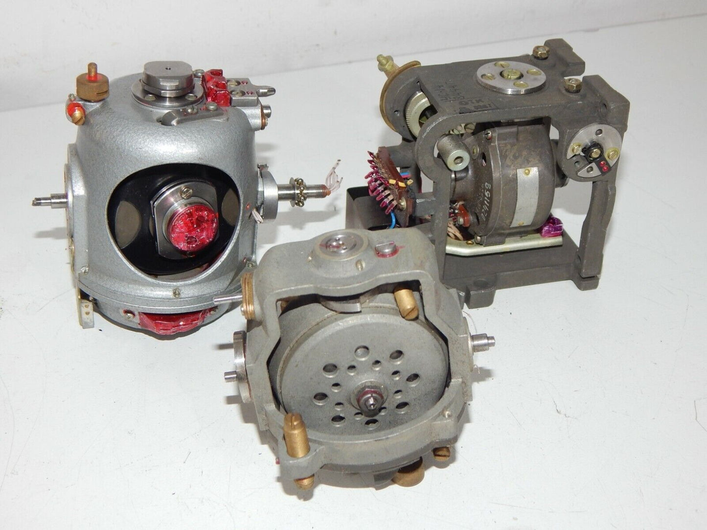 Used Gyroscope from Aircraft - Precision Rotation Sensor - AIRCRAFTPRECISION.COM