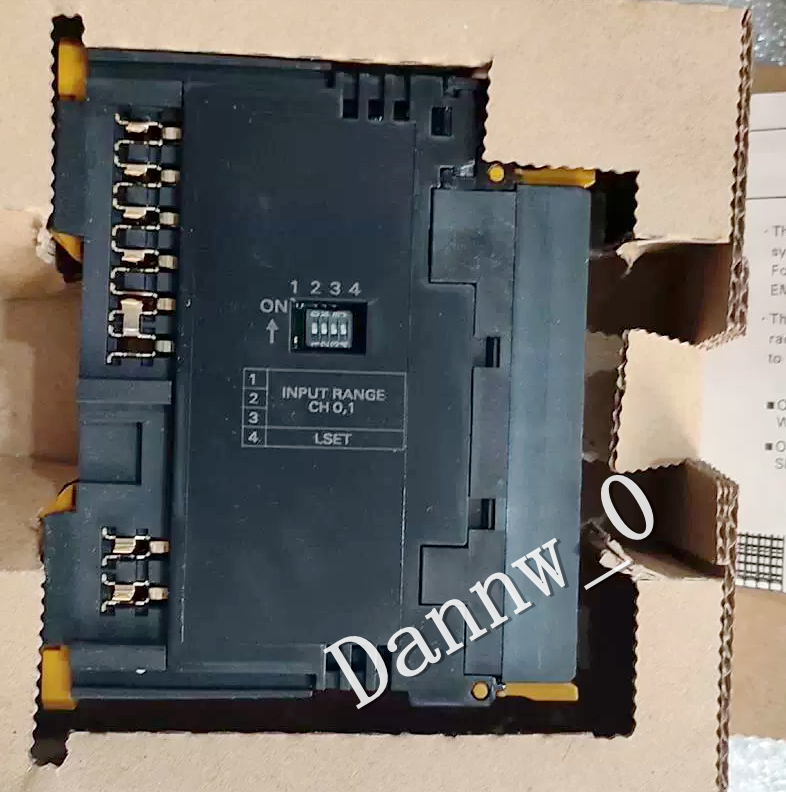 Omron GRT1-AD2 Analog Output Module - OMRON