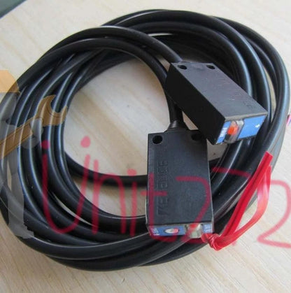 PZ-51L PZ 51L Keyence Photoelectric Sensor free shipping
