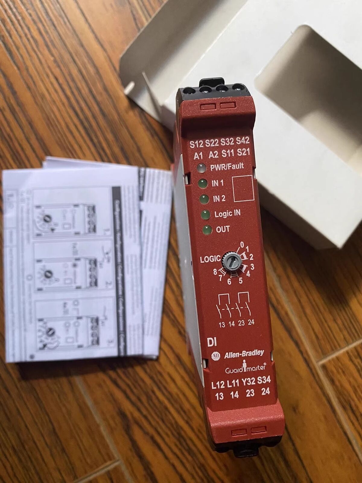 new 1pcs AB Safety Relay 440R-D22R2 - KOEED