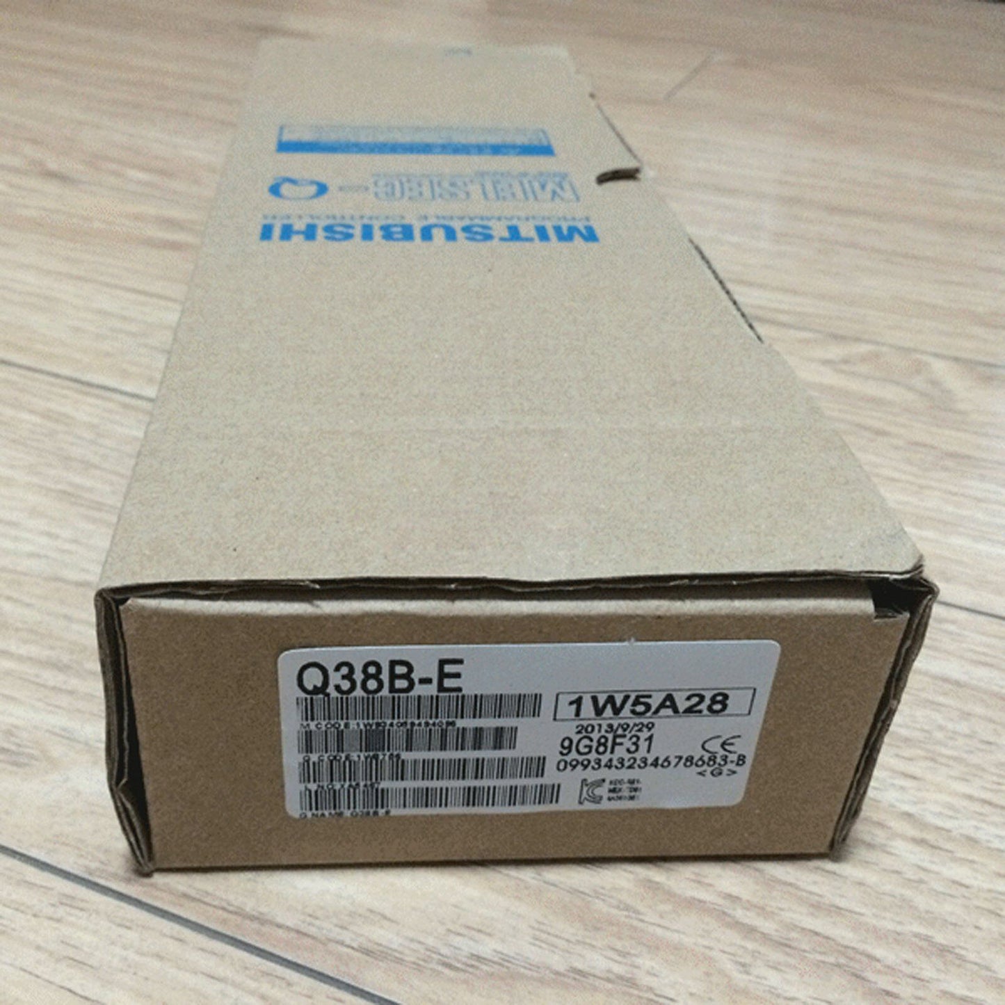 new 1PC Mitsubishi Q38B-E Base Unit PLC - MITSUBISHI