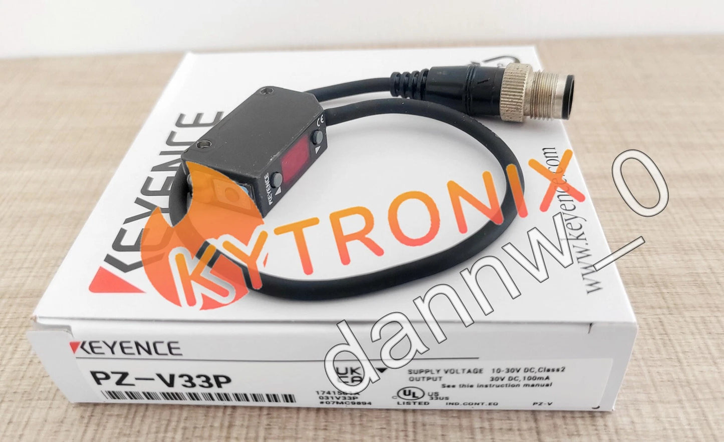 KEYENCE PZ-V33P photoelectric Sensor
