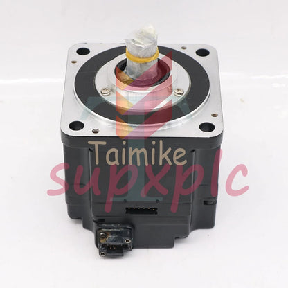 Yaskawa SGMPS-04ADK-HA12 Servo Motor SGMPS04ADKHA12 1PCS