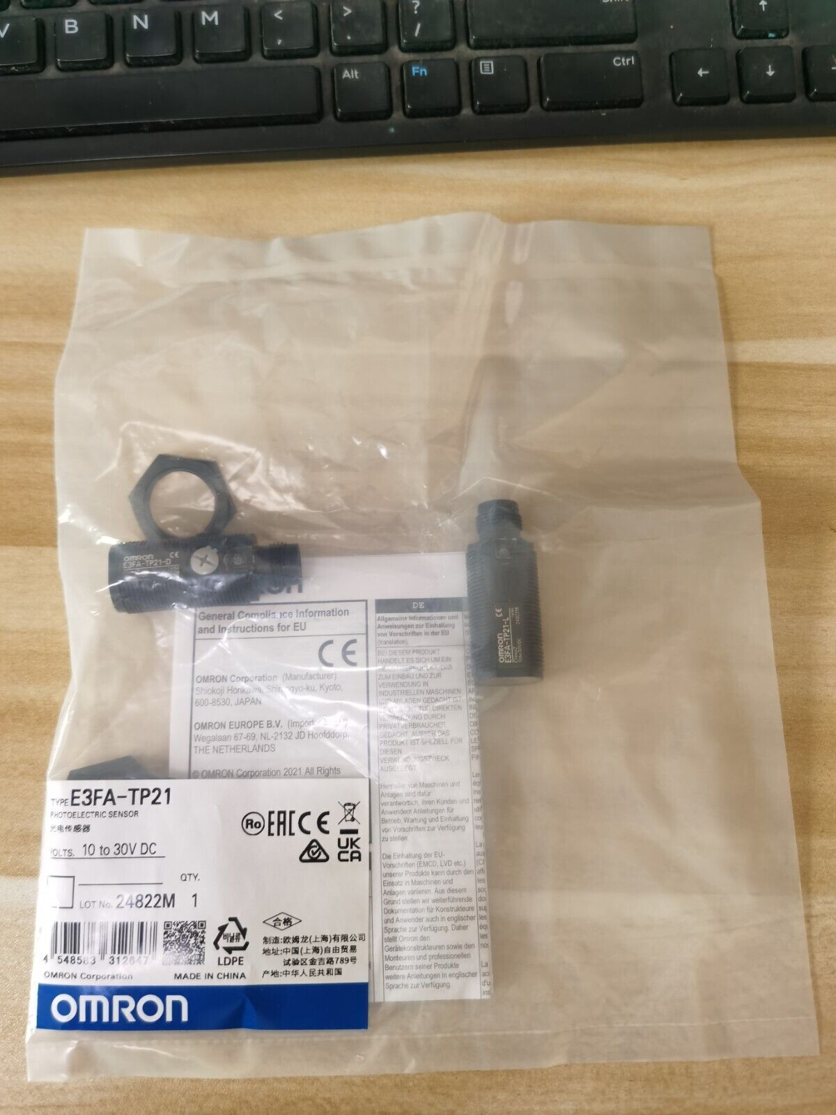 new OMRON Single-Turn M12 E3FA-TP21 Photoelectric Switch Sensor Through-Beam - OMRON