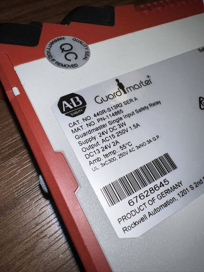 Allen-Bradley Guardmaster Safety Relay 440R-S13R2 NEW USA - ALLEN-BRADLEY