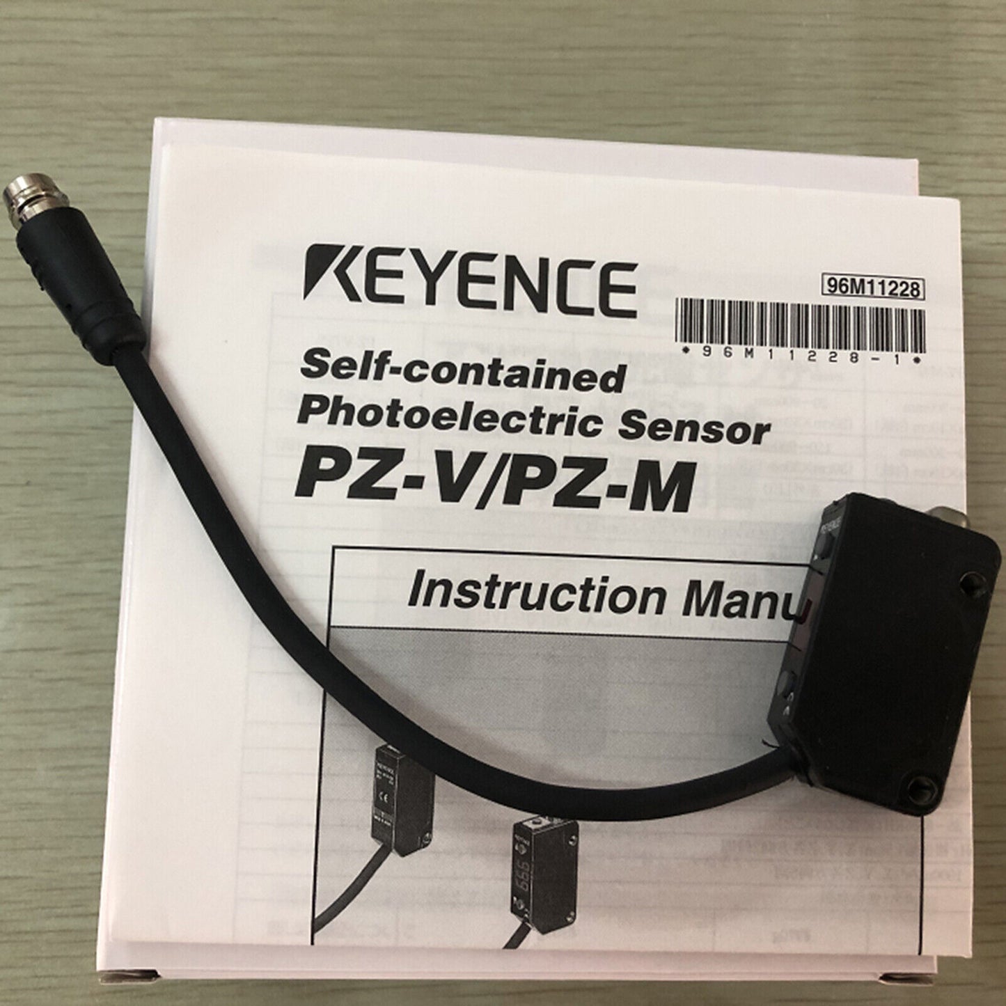 Keyence PZ-V32P Photoelectric Sensor - KEYENCE