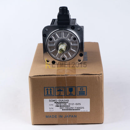 ONE  Yaskawa Servo Motor SGMG-05A2AB