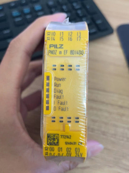 Pilz safety relay PNOZ m EF 8DI4DO 772142 772142 New in Box - PILZ