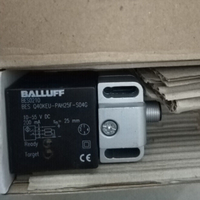 new 1PC  Balluff Inductive Sensor BES Q40KEU-PAH25F-S04G Balluff