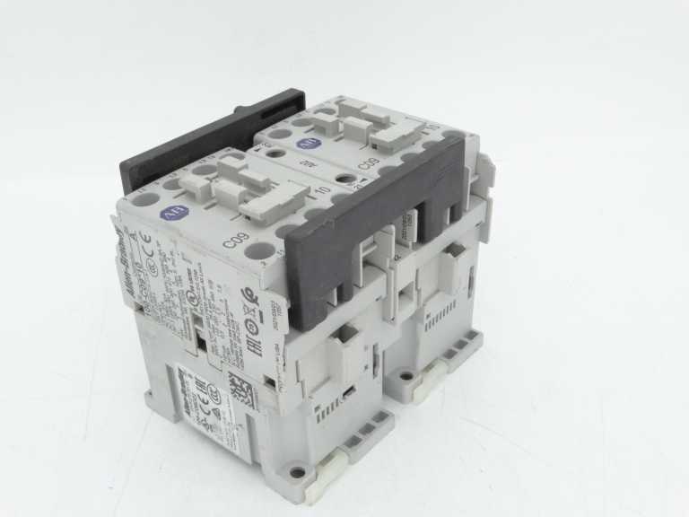 Allen Bradley 104-C09D22 Series B Contactor with 24VDC 60Hz 120W 1-Pole 200A 2000VDC 150°F-450°F 2-Pole 4-220VAC 2-4-200VAC 150°F-450°F - ALLEN BRADLEY