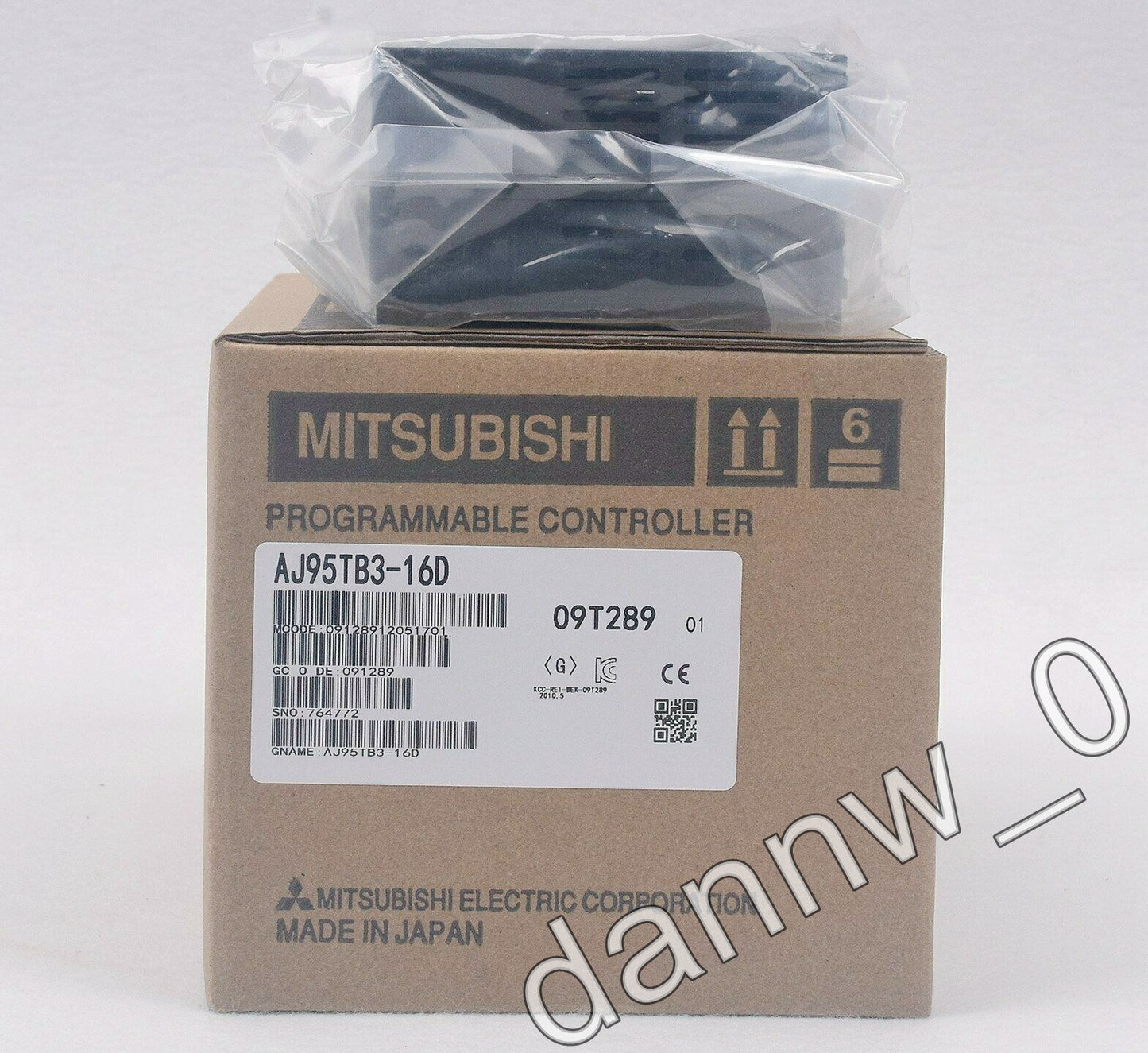 new MITSUBISHI AJ95TB3-16D AJ95TB316D Expansion Module