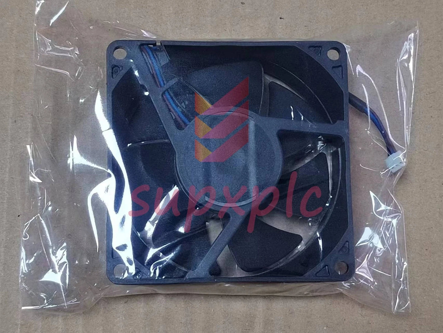 1PC Delta AUB0712HJ-00 BKC DC12V 0.4A three-line projector cooling fan