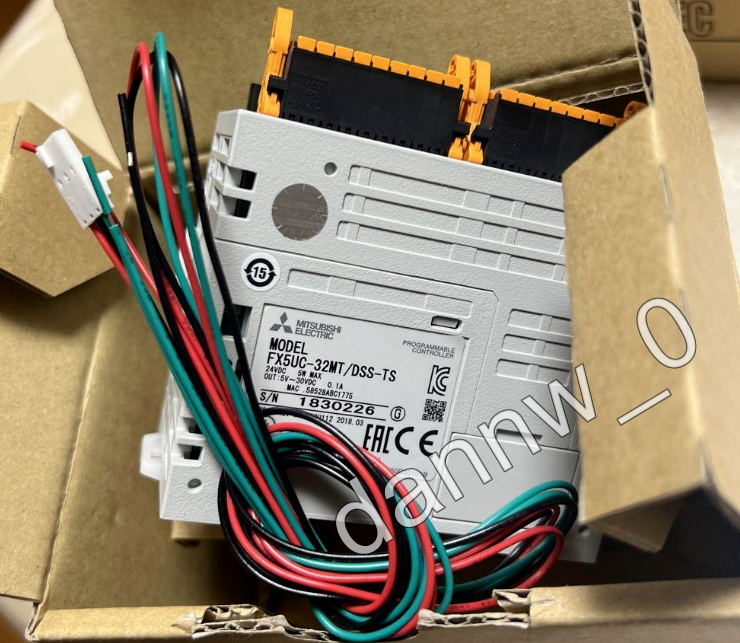 MITSUBISHI FX5UC-32MT/DSS-TS programmable controller - MITSUBISHI