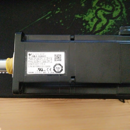 1PC YASKAWA AC SERVO MOTOR SGMJV-02ADA2C