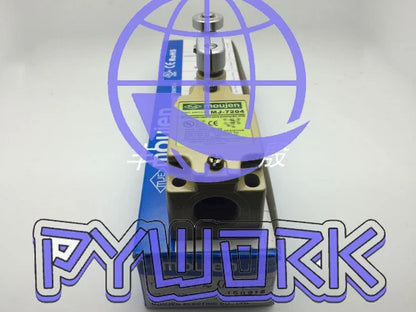 1Pcs Moujen MJ-7204 MJ7204 Limit Switch Free Ship~