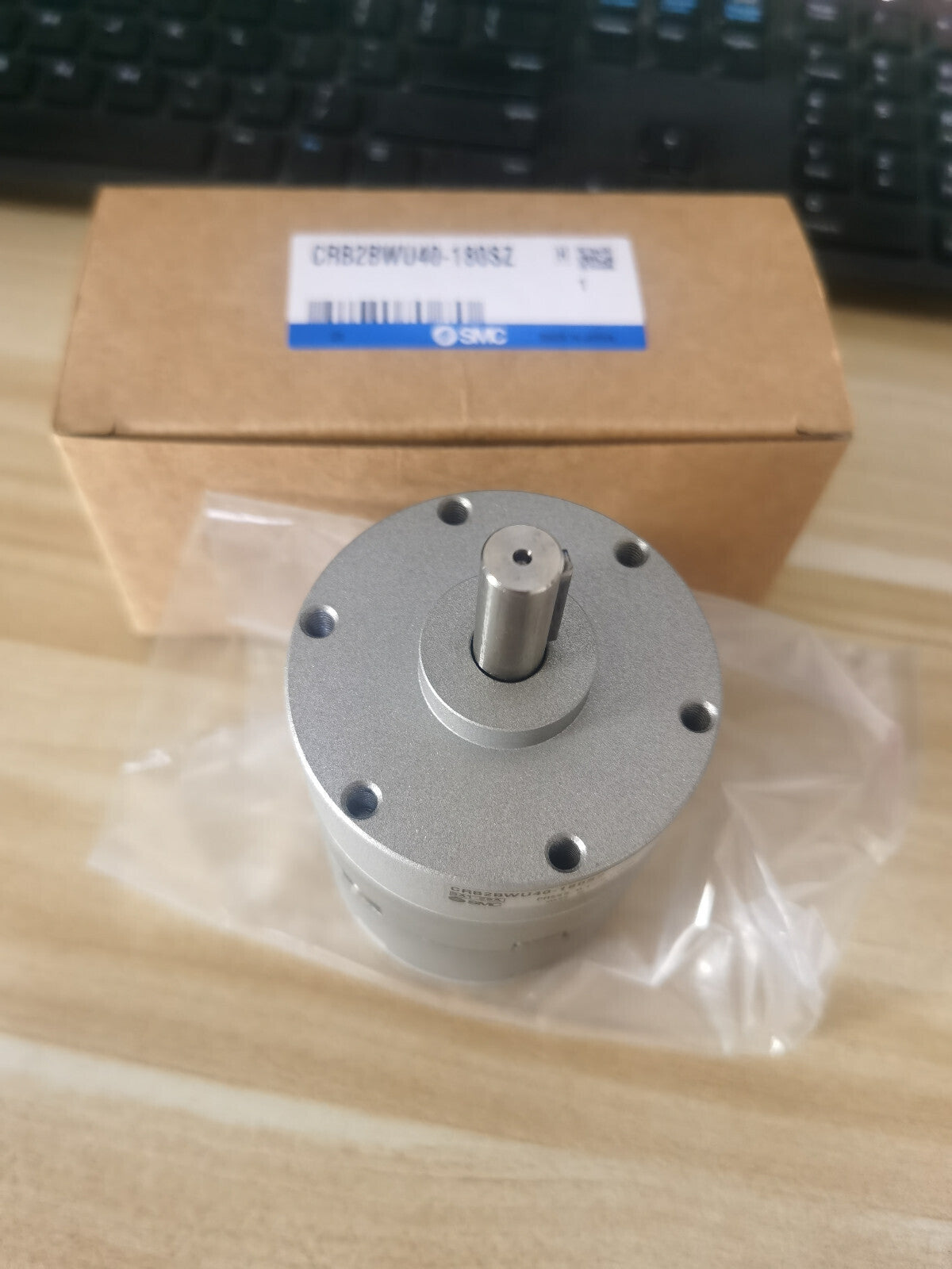 1PC SMC CRB2BWU40-180SZ CRB2BWU40180SZ Cylinder Free Shipping #SM