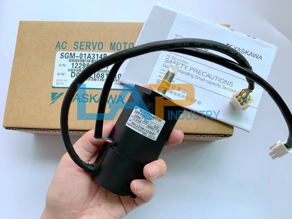 new  In Box For YASKAWA SERVO MOTOR SGM-01A314P