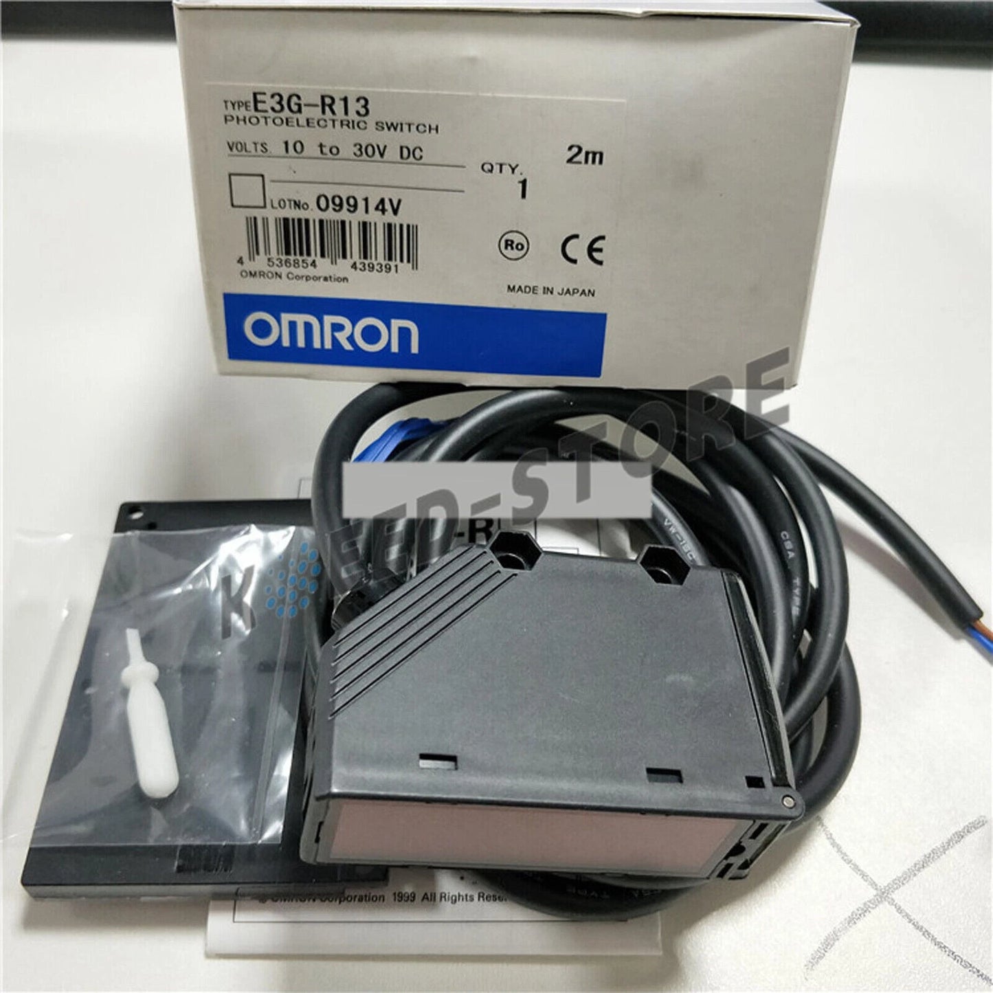 1PCS Omron E3G-R13 Photoelectric Switch E3GR13