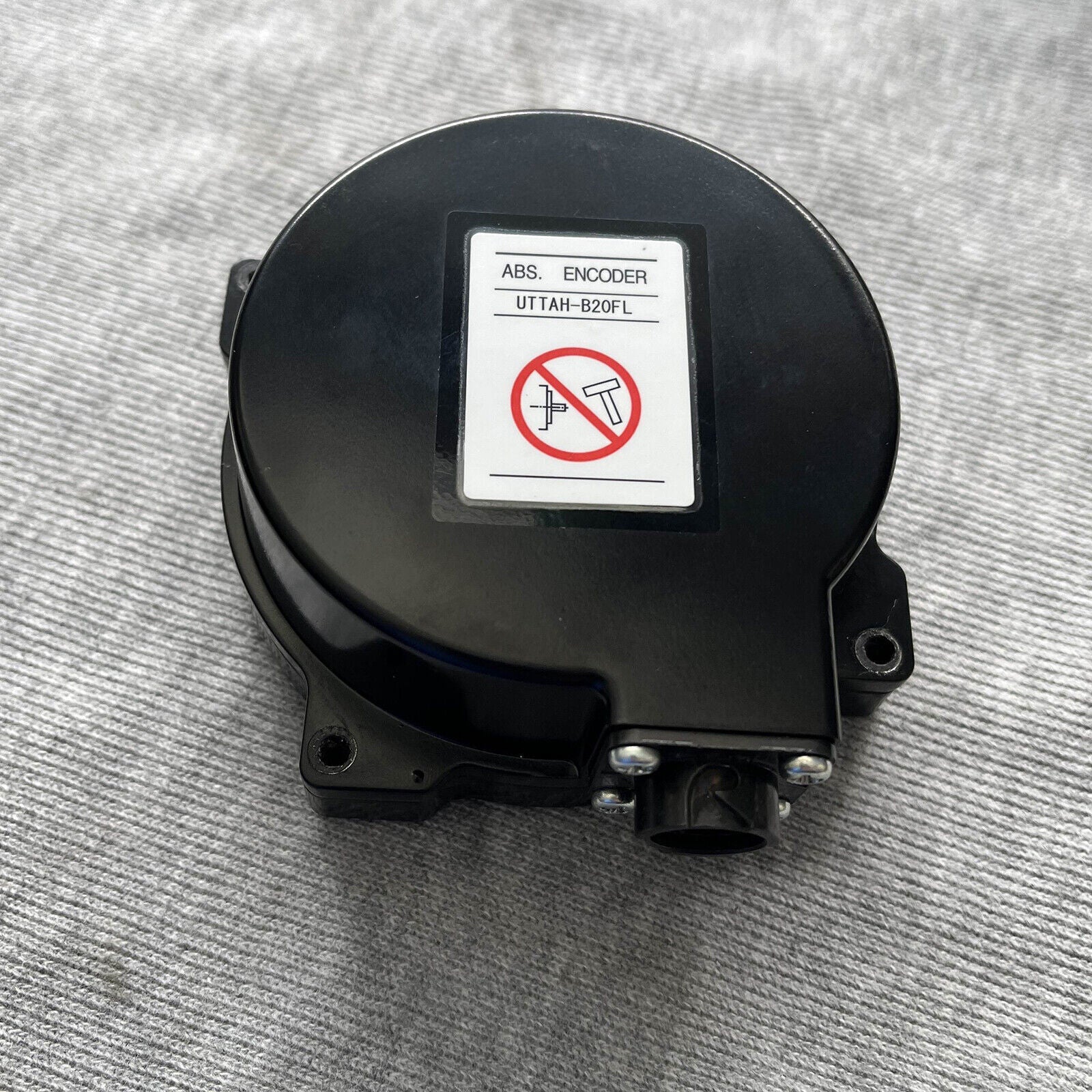 new 1PC  Yaskawa UTTAH-B20FL Servo Motor Encoder ping UTTAHB20FL