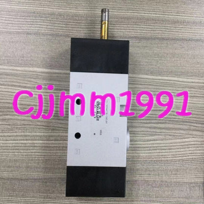 new 1 PC FESTO solenoid valve VUVS-L30-M52-AD-G38-F8 (575594)