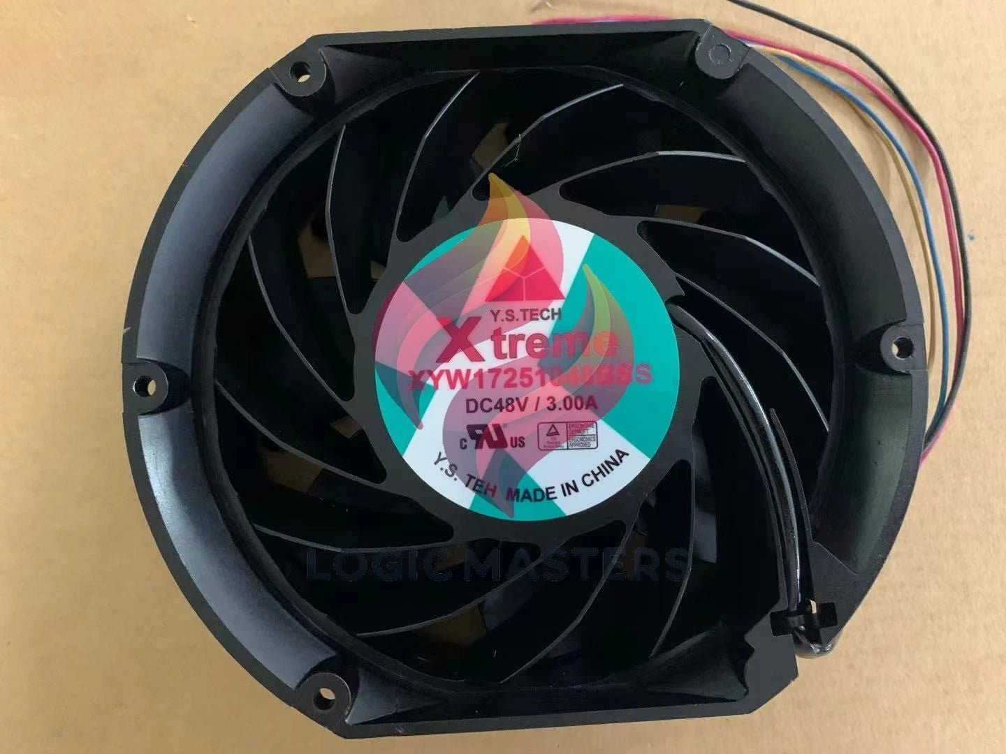 1pcs XTREME XYW17251048BSS DC 48v/3.00A 17251 17CM 4-wire PWM fan