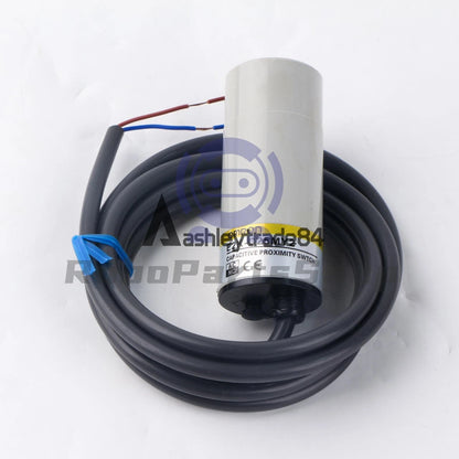 OMRON E2K-C25MY2 Proximity Switch