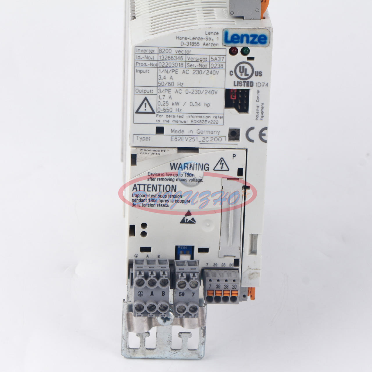 Used ONE Lenze E82EV251-2C200 0.25KW Communication Module - LENZE