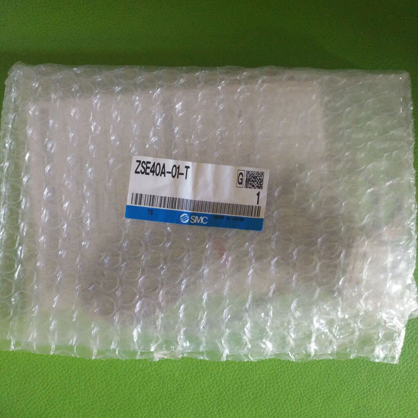 1PCS SMC Pressure Switch ZSE40A-01-T - SMC