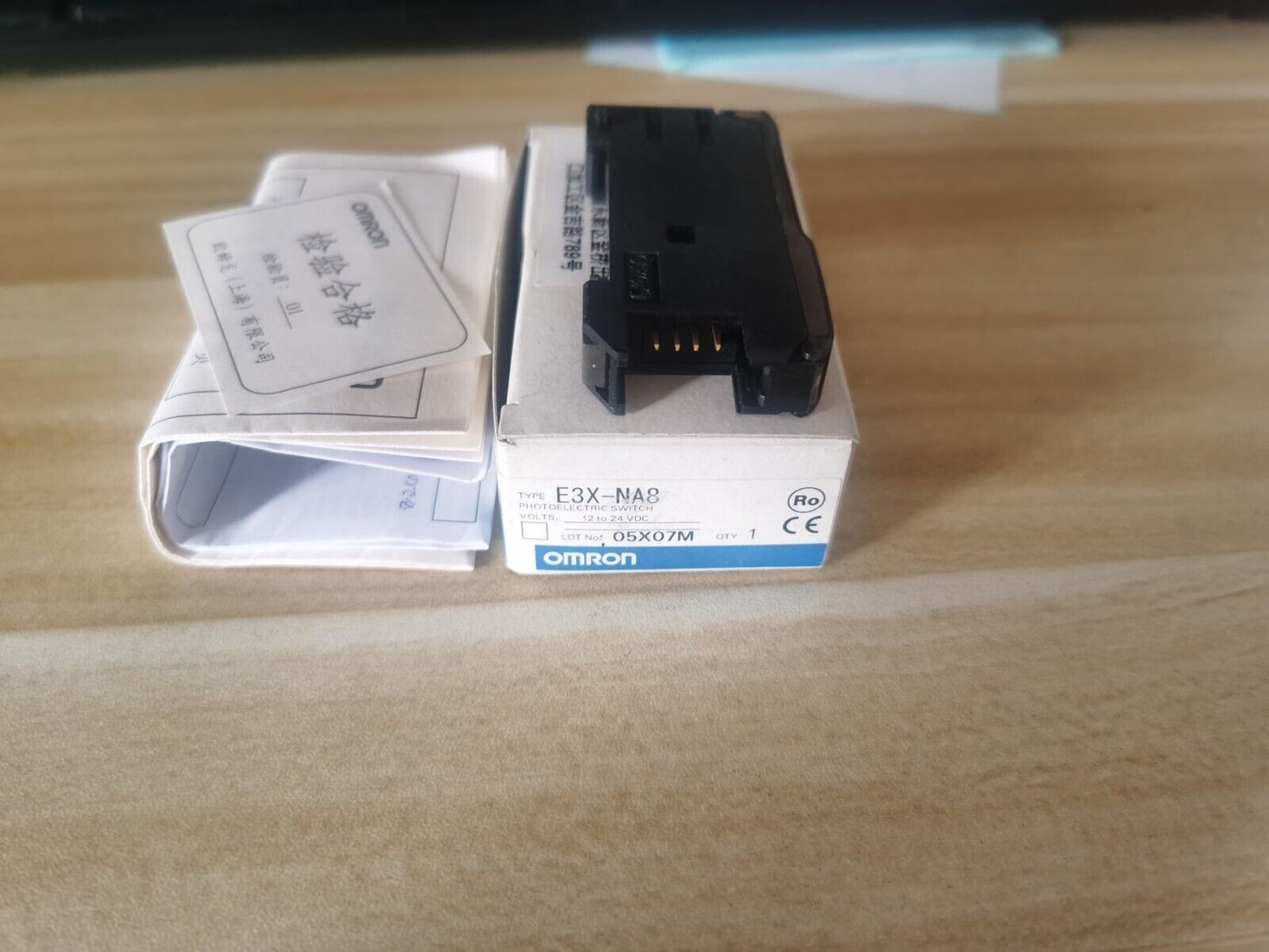1PC Omron E3X-NA8 E3XNA8 Photoelectric Sensor In Box