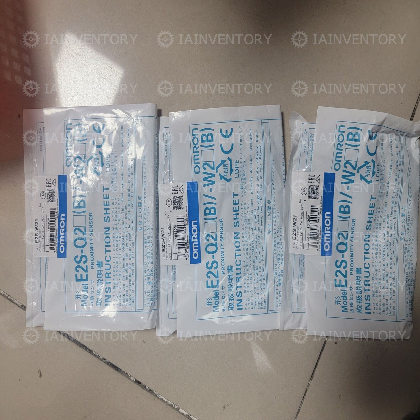 1PC NEW Omron E2S-W21 Fast - OMRON