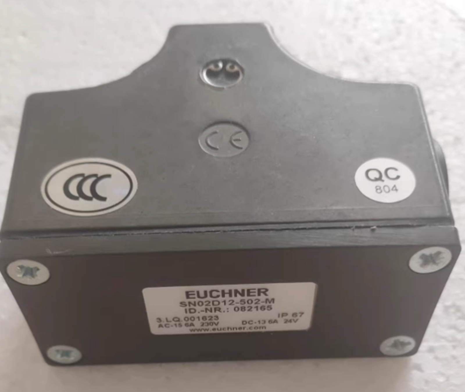 EUCHNER SN02D12-502-M Limit Switch EUCHNER