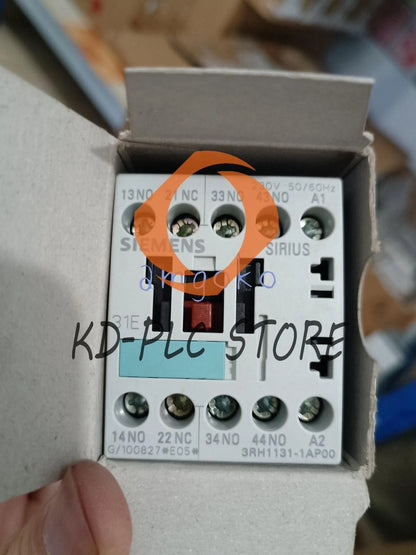 1PCS 3RH1131-1AP00 Contactor Relay
