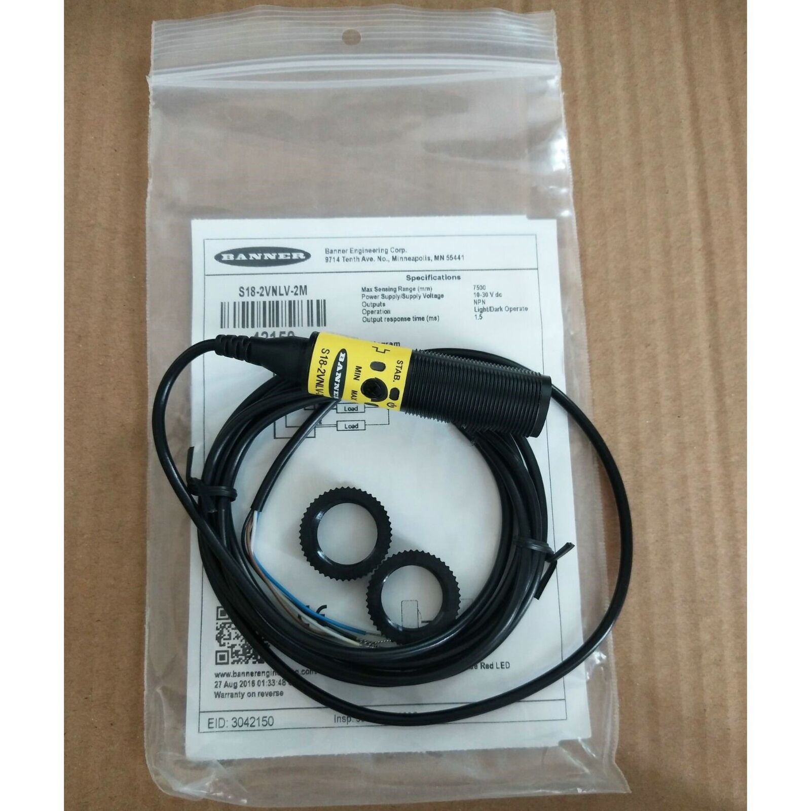 new one  BANNER photoelectric sensor S18-2VNLV-2M SHIP