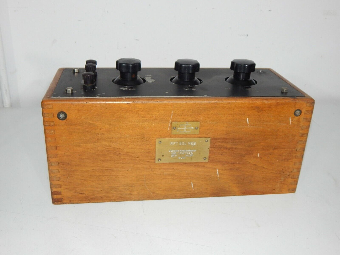 Used RFT Type 904 VEB Capacitor 0.001-1.11 F - XYZ BRAND