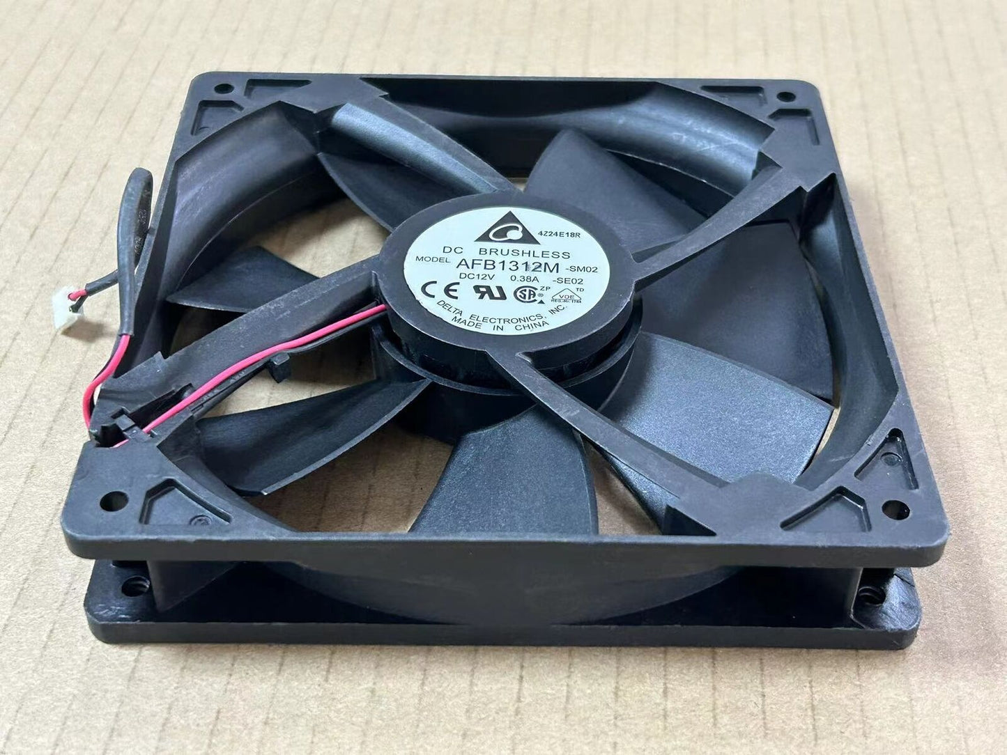 new for Delta 13525 AFB1312M 13.5cm 135mm DC 12V 0.38A 2Wie Case axial Cooling Fan