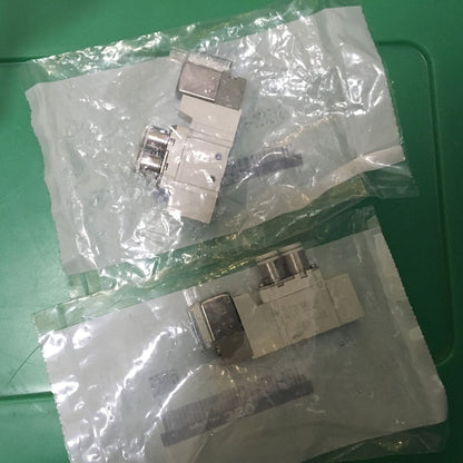 1PC SMC SY3120-5MOZ-C6 Solenoid Valve - SMC