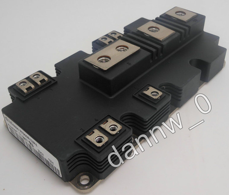 new  In Box INFINEON FF900R12IP4 Power Module