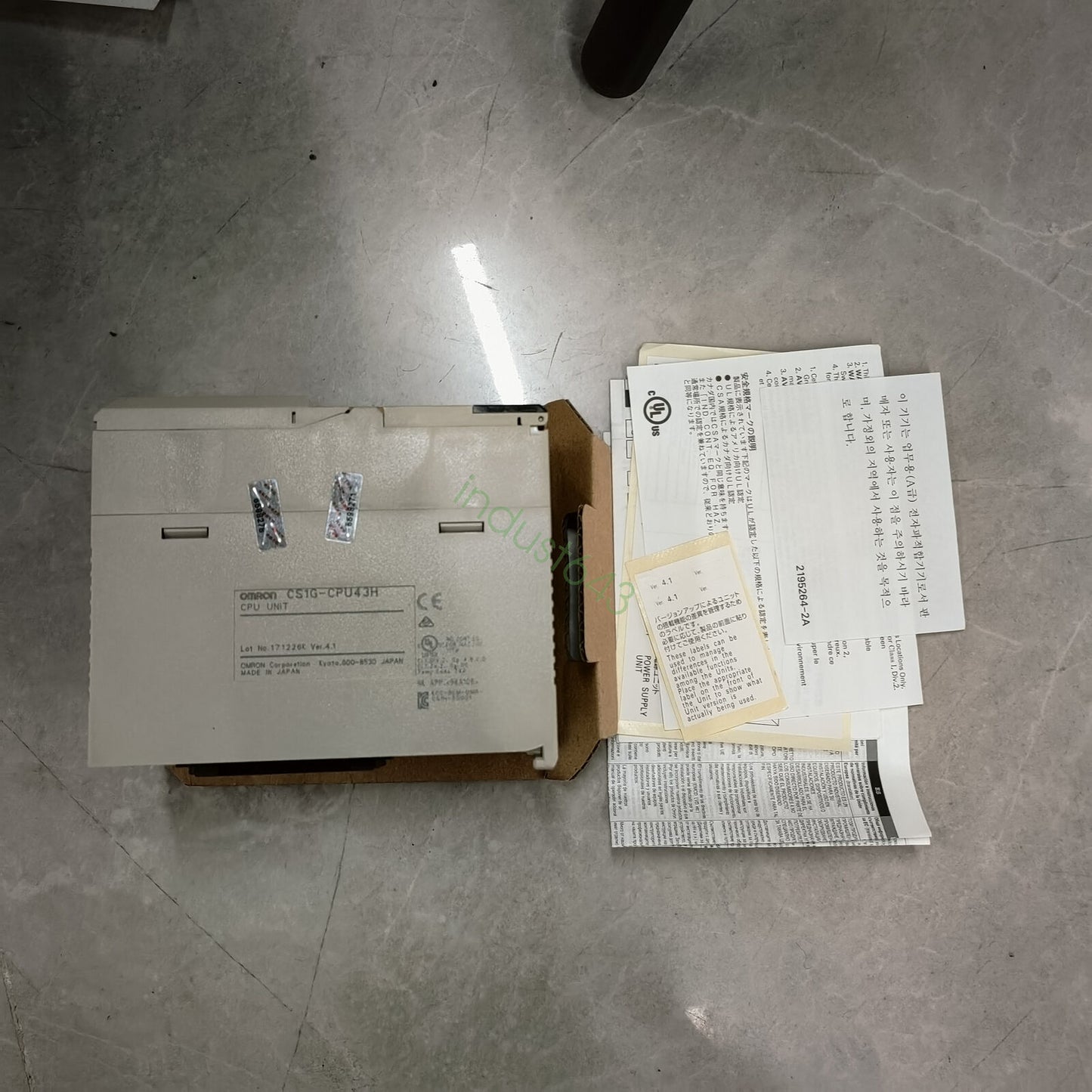 1PC Omron CS1G-CPU43H PLC In Box ping CS1GCPU43H