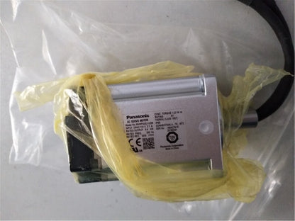 PANASONIC AC SERVO MOTOR MHMF042L1U2M
