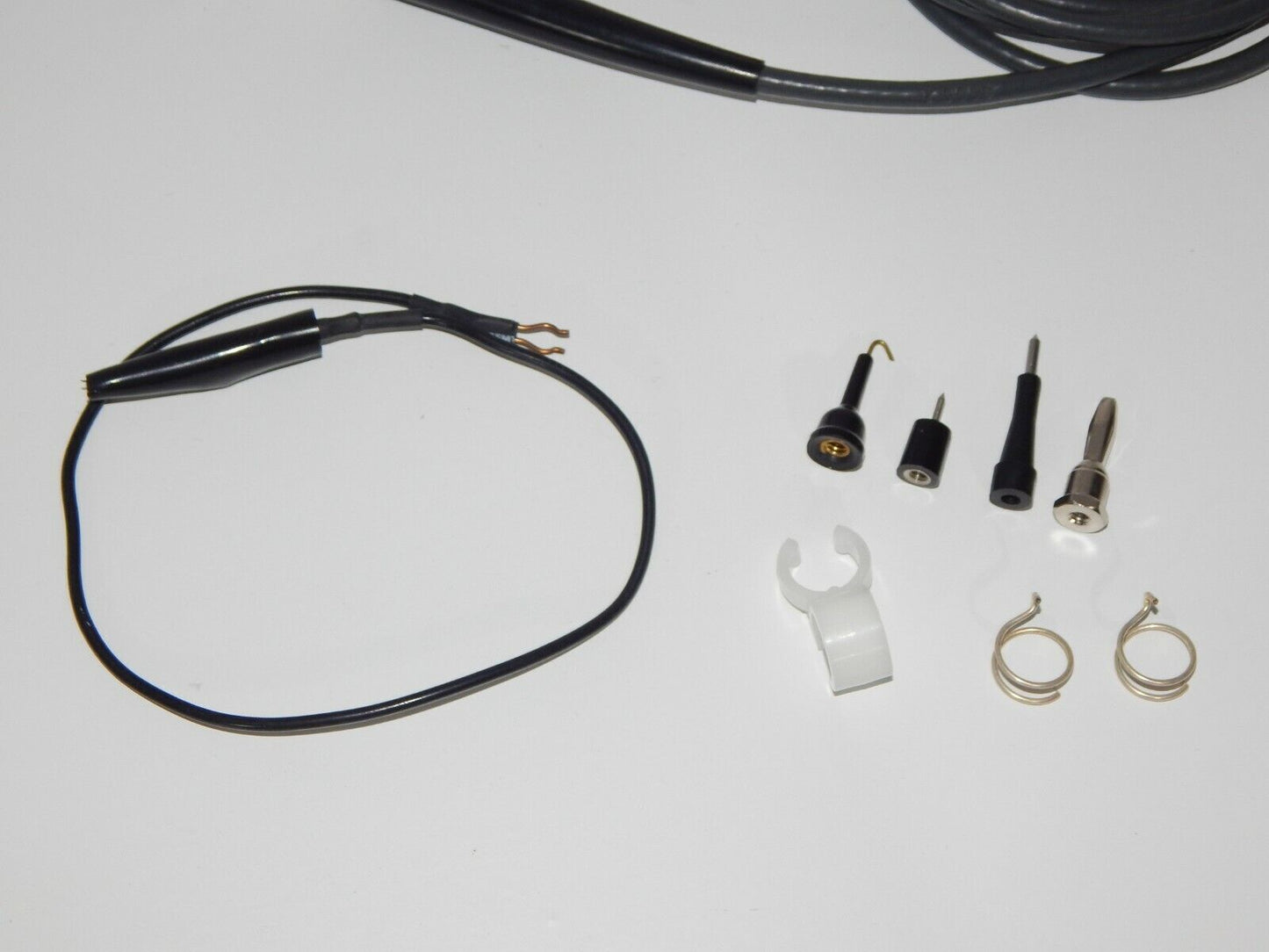 used Tektornix P6007 probe with accessories - TEKTORNIX
