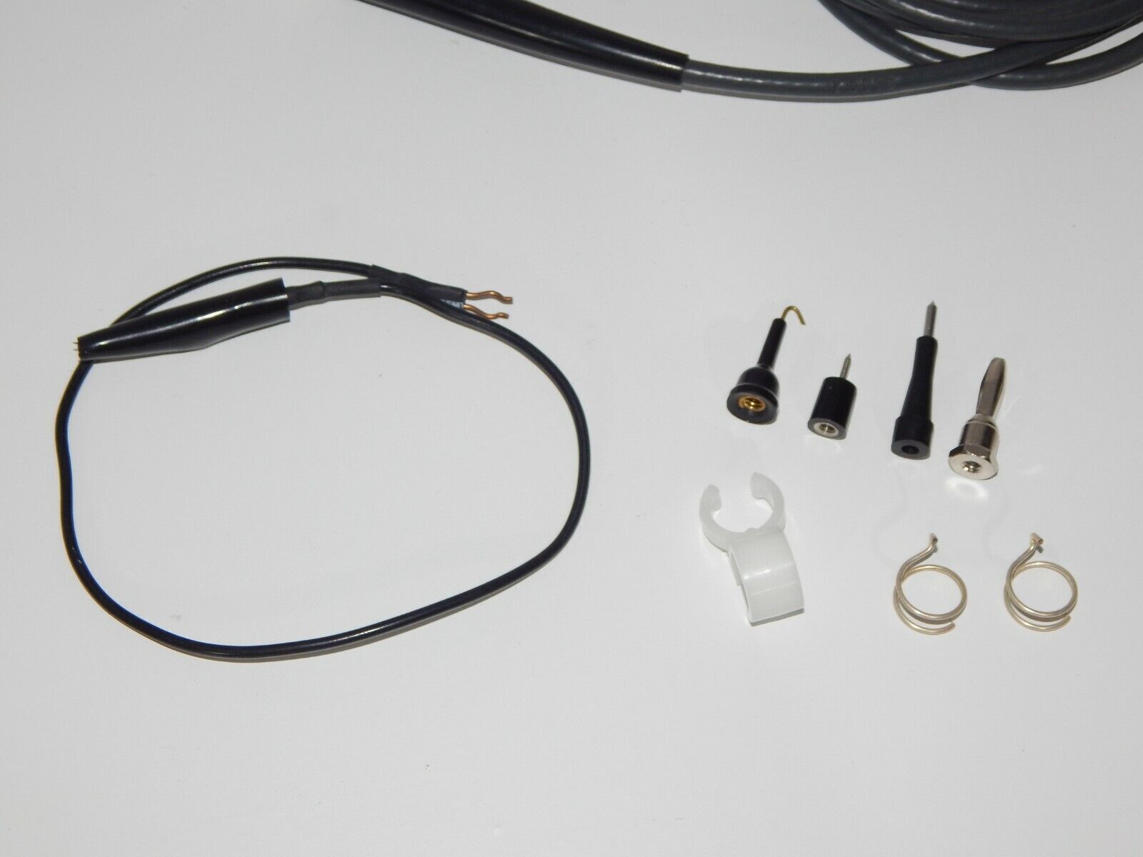 used Tektornix P6007 probe with accessories - TEKTORNIX
