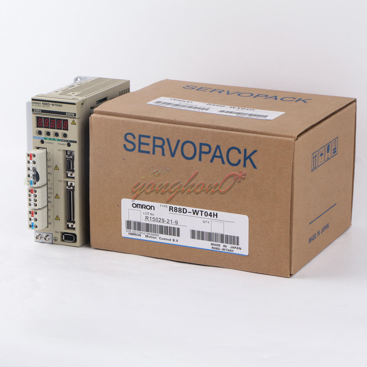Omron R88D-WT04H AC Servo Drive - OMRON