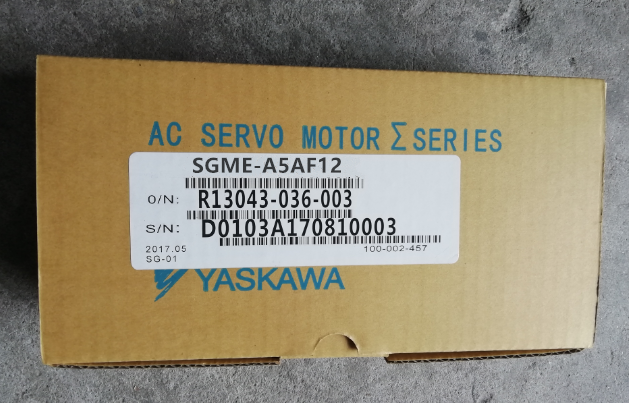 1PC   YASKAWA SERVO MOTOR SGME-A5AF12