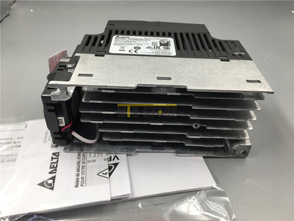 new 1pcs   Delta inverter VFD007EL21A VFD007EL21A