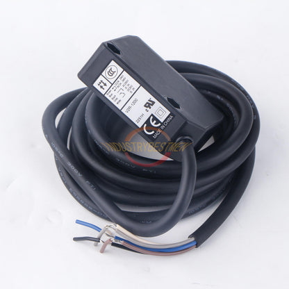 ONE OPTEX photoelectric sensor V2R-1200 - ONE OPTEX