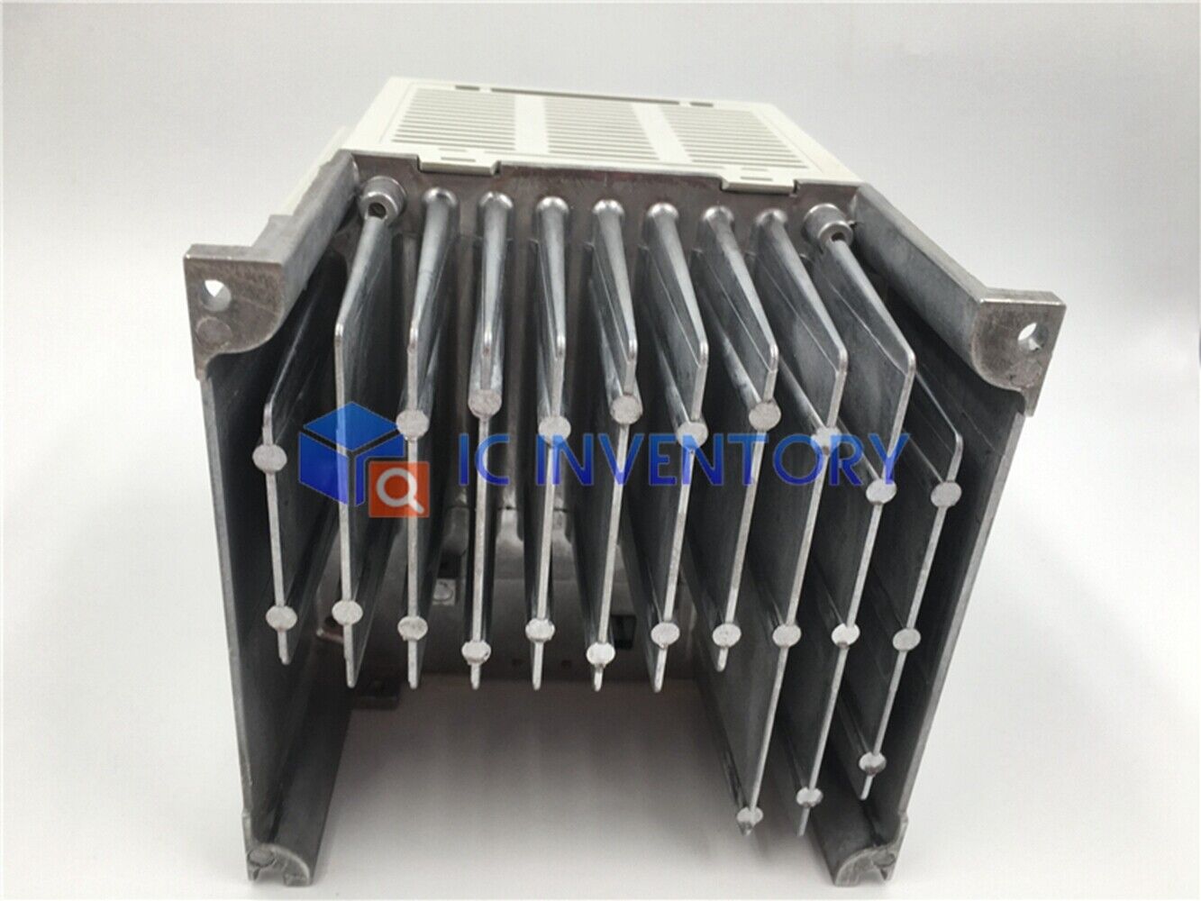 new 1PCS LS(LG) Inverter SV008IG5-4 0.75KW 380V - BRAND NAME