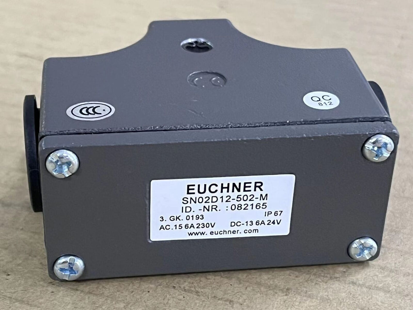 new EUCHNER Limit Switch SN02D12-502-MC1688 IP67 Precision Home Limit Switch